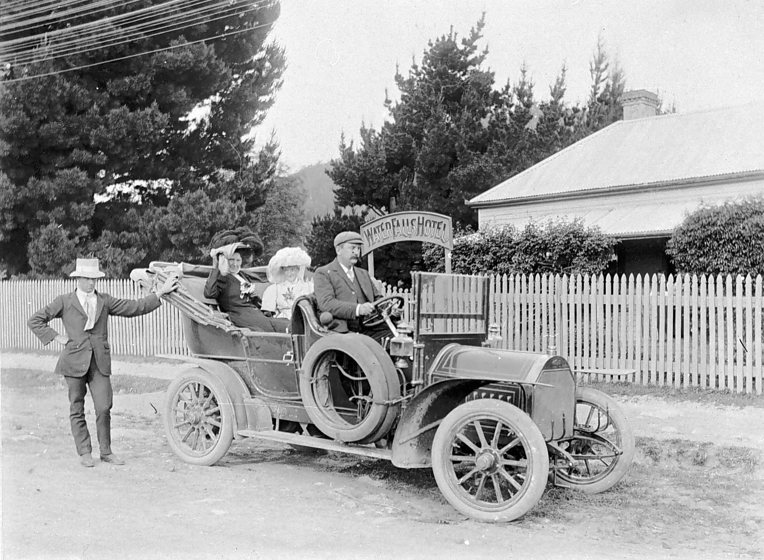 Umbraco.Web.PublishedModels.Image.Alt