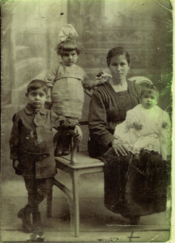 Umbraco.Web.PublishedModels.Image.Alt